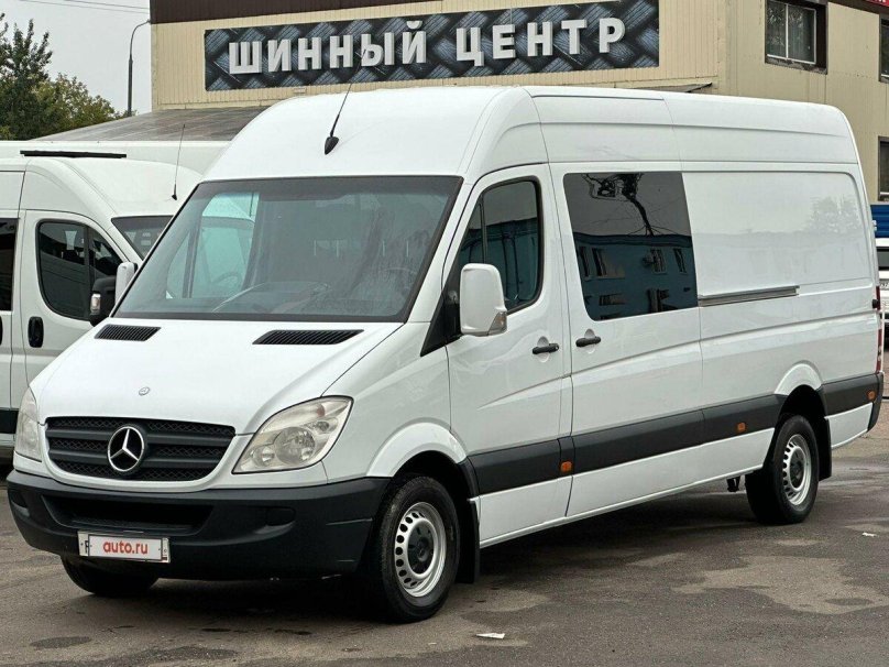 Мерседес 3.t 230 2009