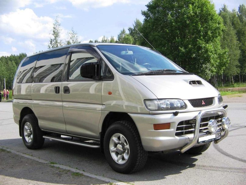 Mitsubishi Space Gear 1994
