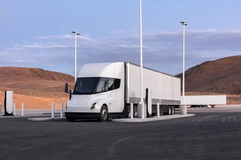 Tesla Semi 2022