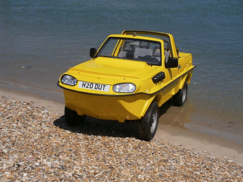 Dutton Amphibious Surf 4wd