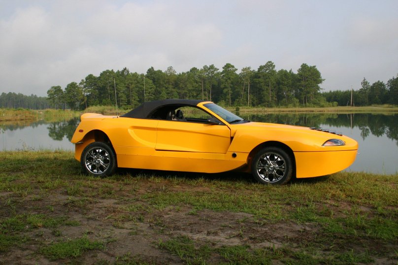 Плавающий автомобиль