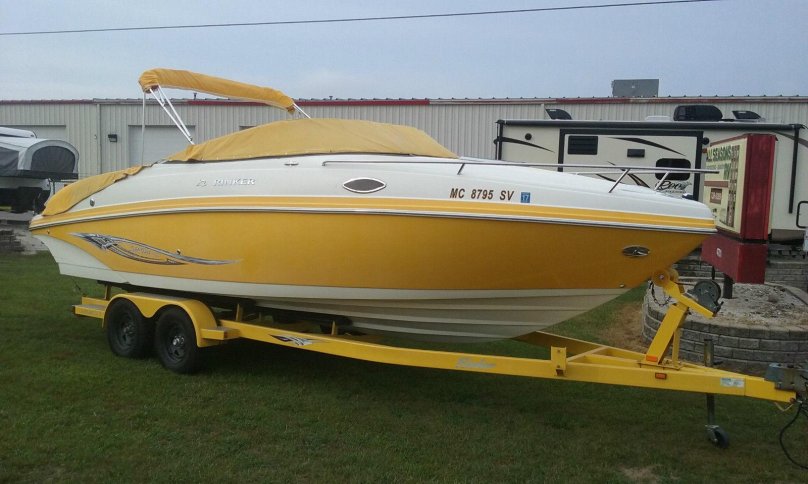 Rinker Captiva 246