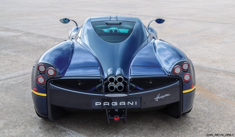 Pagani Huayra автомобиль