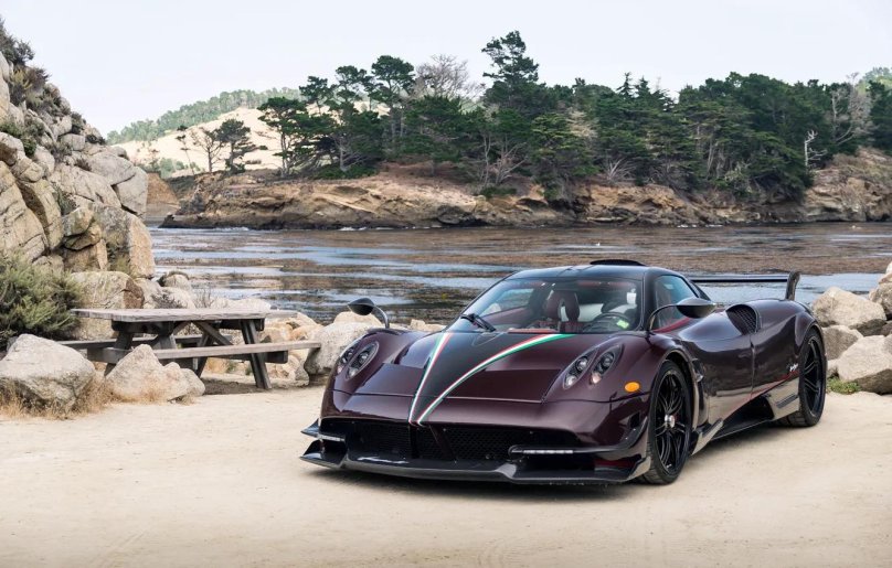 Машина Pagani Huayra