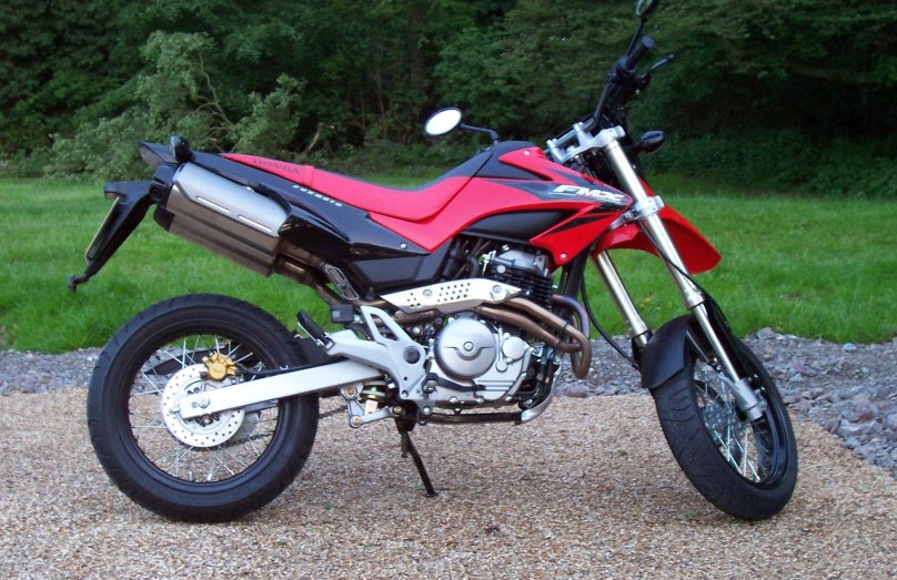 FMX 650