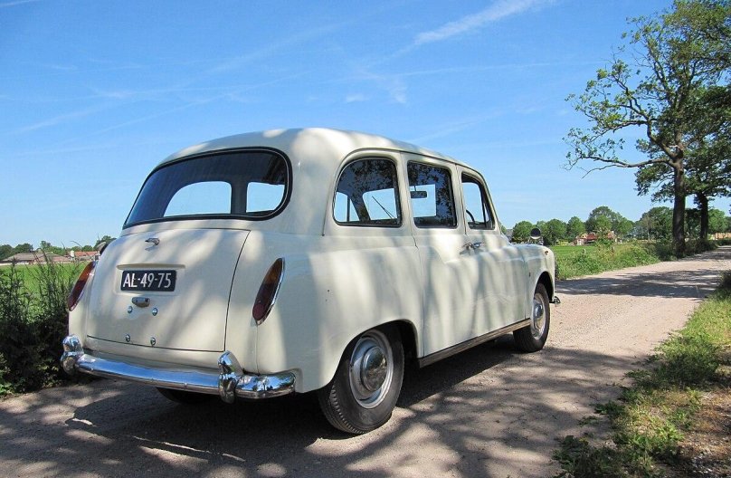 1964 Austin fx4 Taxi Россия