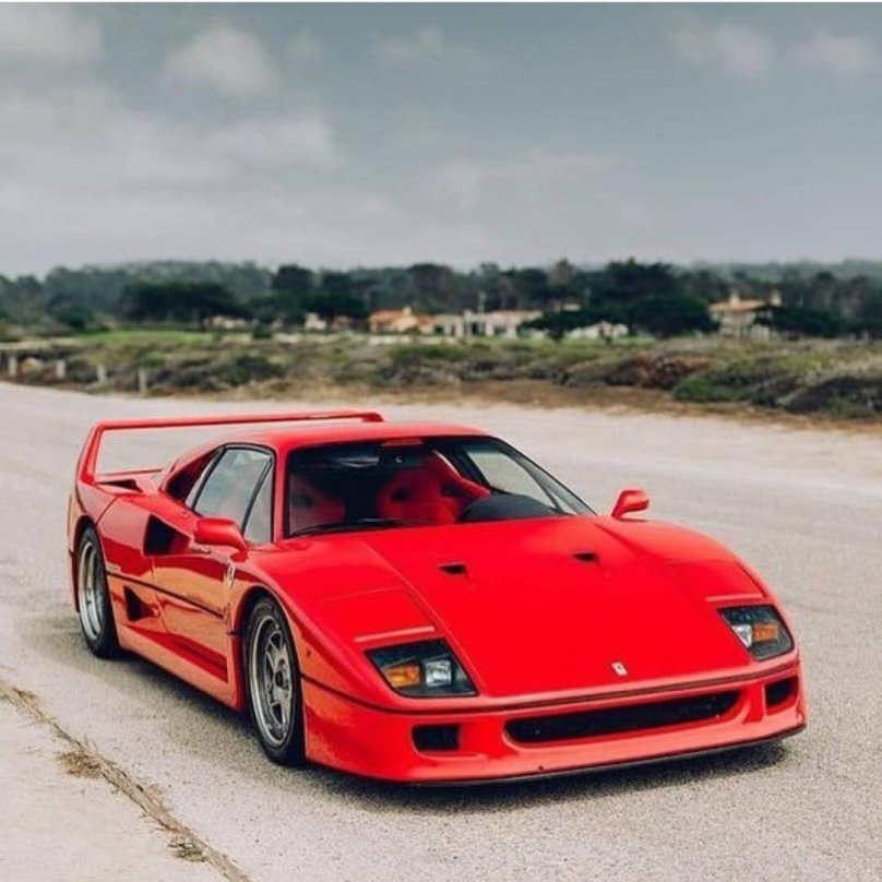 Машина Феррари ф 40