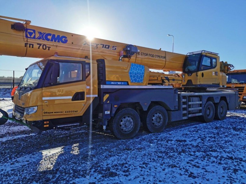 Автокран XCMG 70 тонн