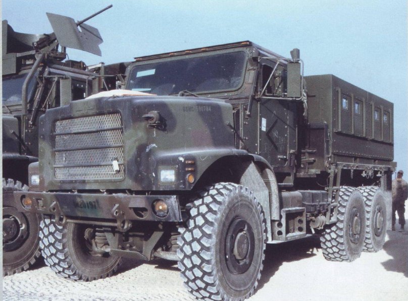 Военный грузовик Oshkosh