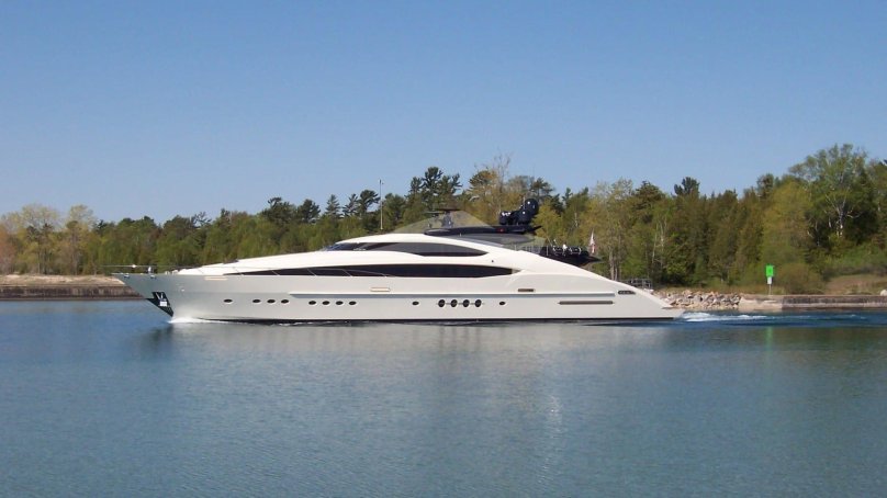 Яхта Палмер Джонсон 150