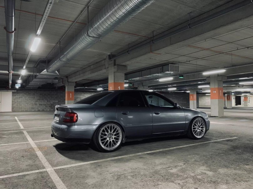 Audi a4 b5 r19