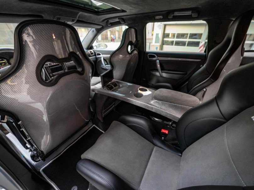 Порше Кайен Чопстер салон