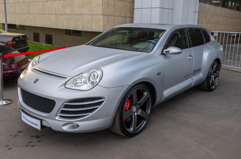 Мерседес похож на Порше Кайен