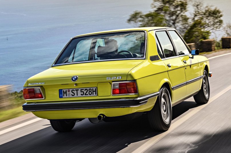BMW 5 e12
