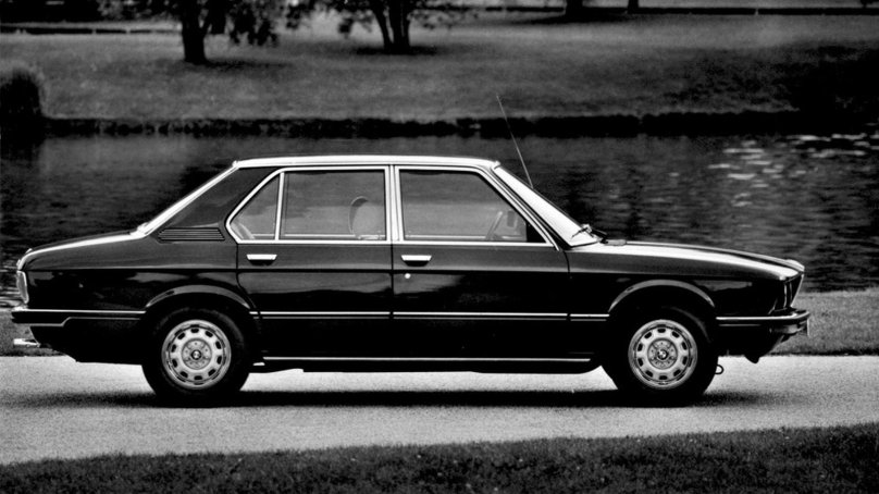 BMW 528 е12