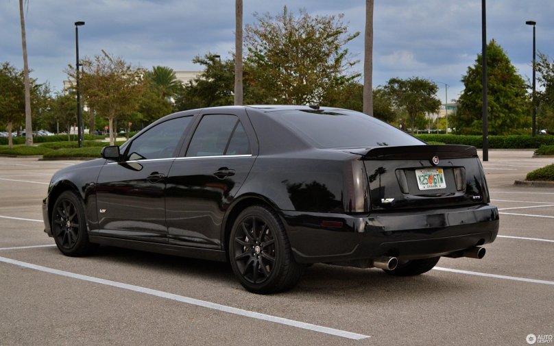 Кадиллак STS