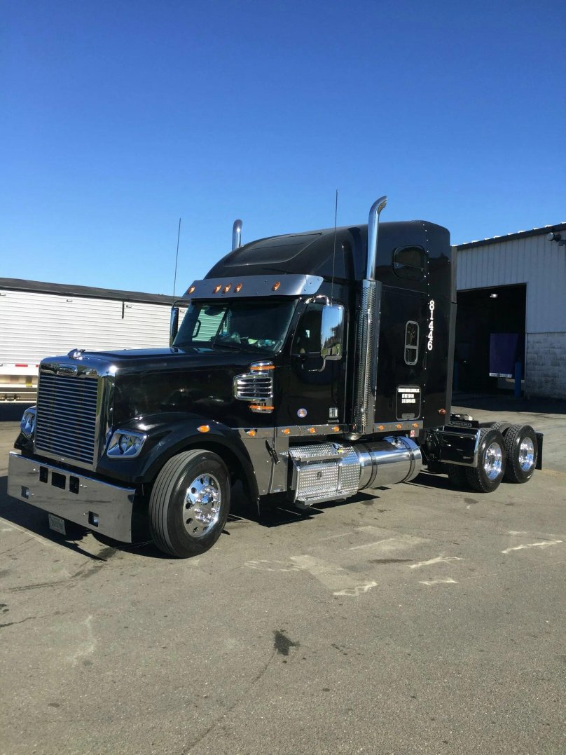 Грузовик Коронадо Фредлайнер Коронадо