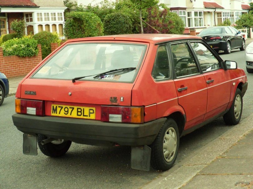 Lada Samara 1