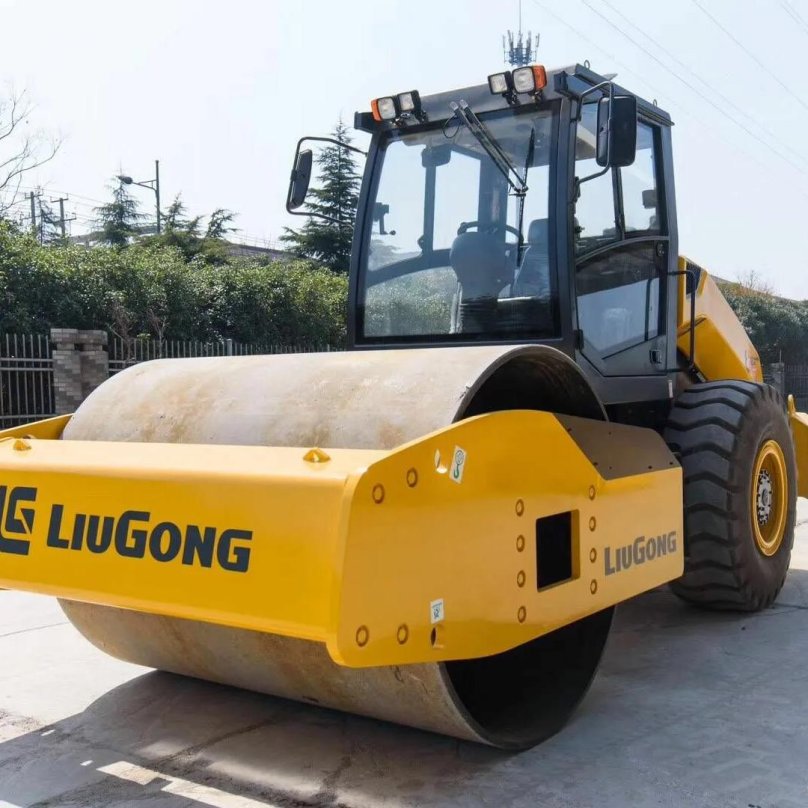 Грунтовый каток Liugong CLG 6114e