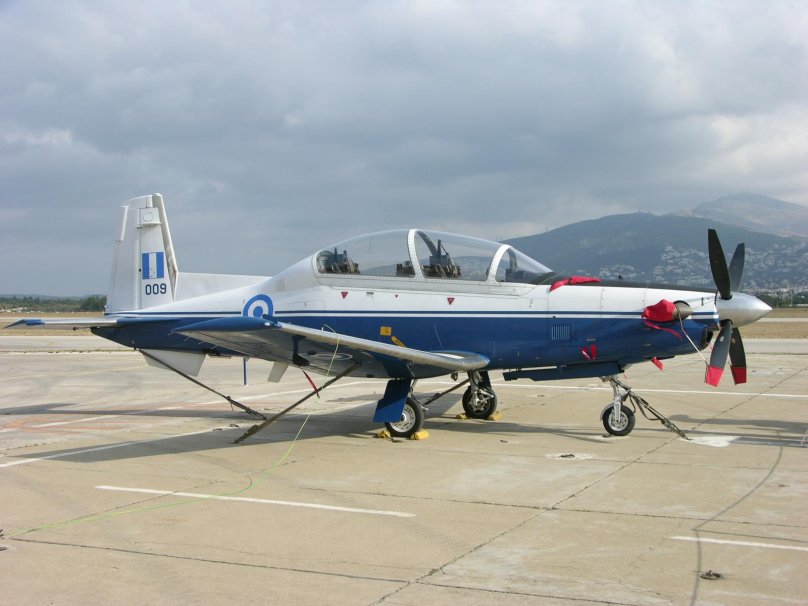 Raytheon t-6 Texan II
