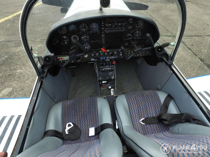 Socata Rallye 150 кабина