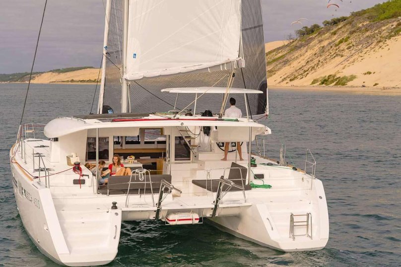 Катамаран Lagoon 450s