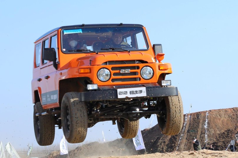 Внедорожник BAW bj212