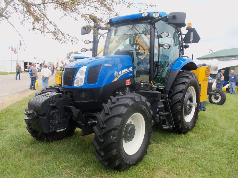 New Holland Traktör