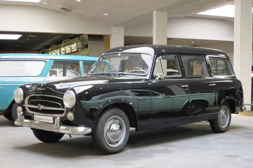 Пежо 403 лимузин