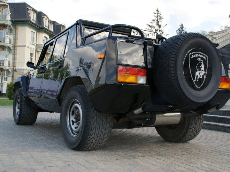 Lamborghini lm002 Black