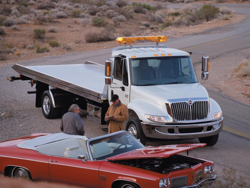 Интернационал 4300