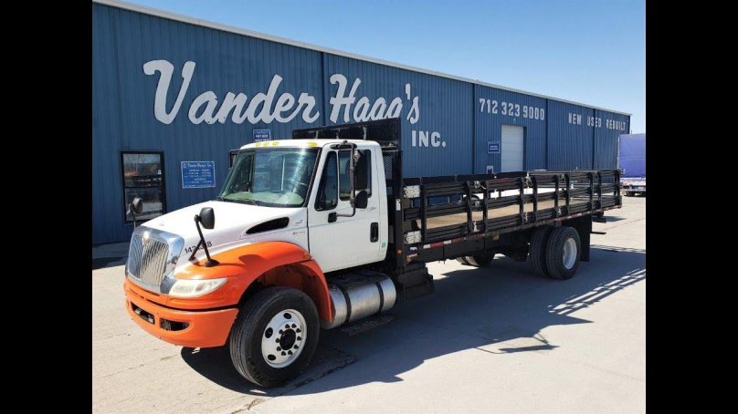 International 4300 SBA