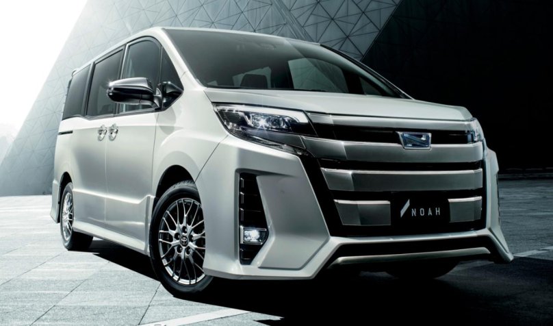 Тойота Ноах 2021