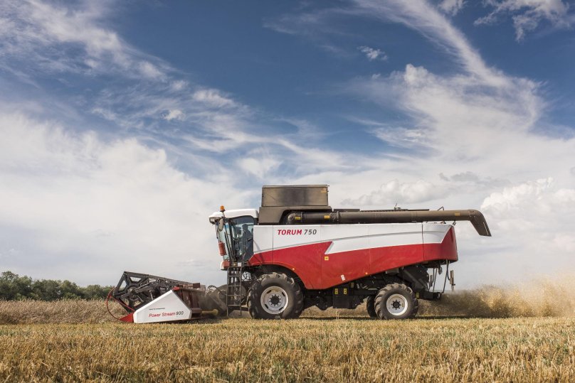 Комбайн Торум 750