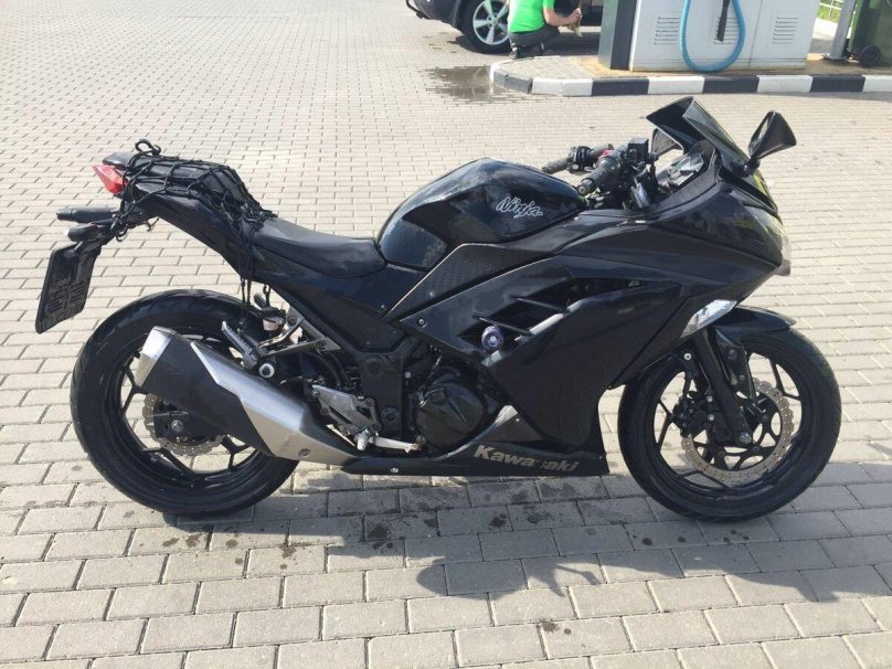 Kawasaki Ninja 300 черный