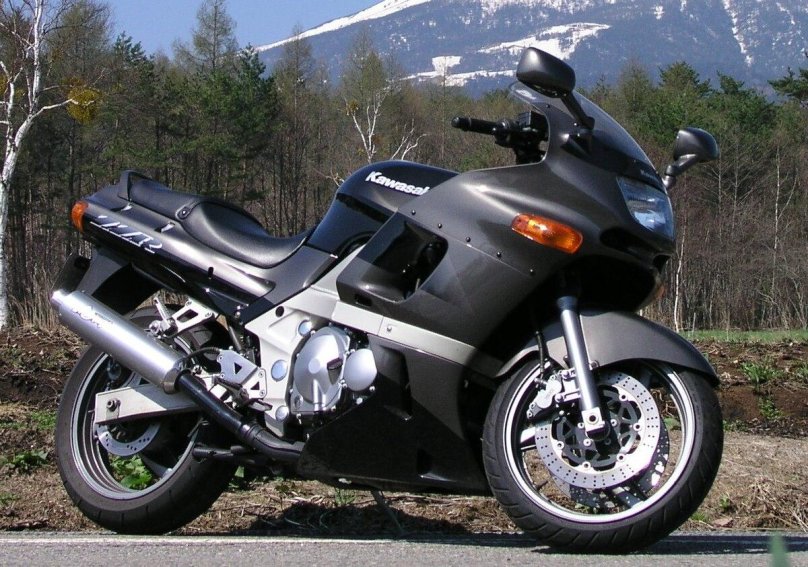 Kawasaki ZZR 400 2
