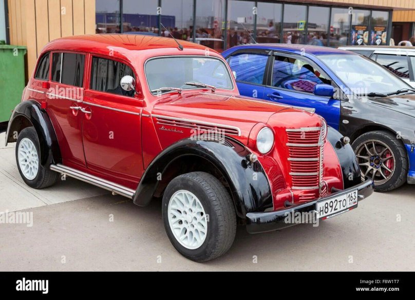 Москвич 401 красный