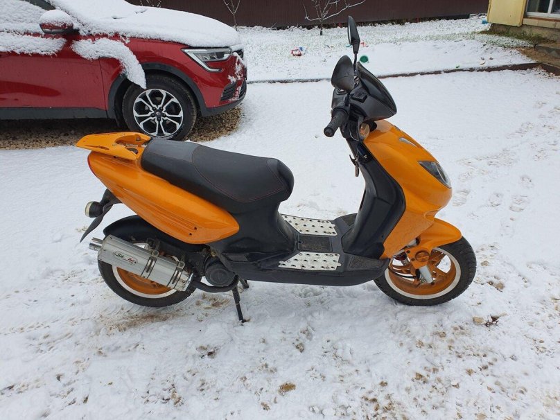 Скутер стелс тактик 100