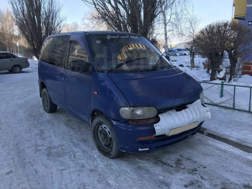 Ниссан Серена 1993 года