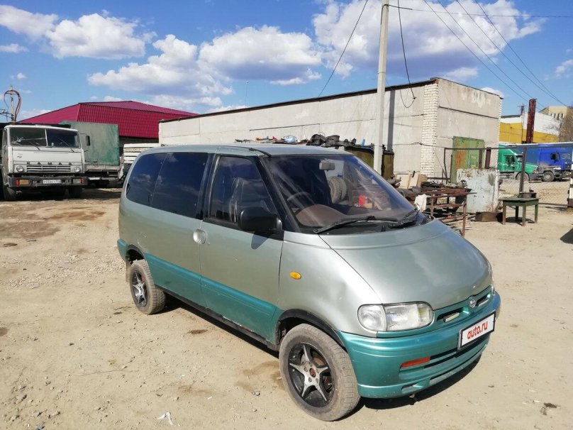 Ниссан Серена 1991 года