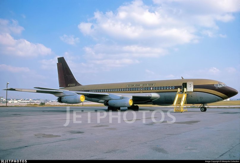 United Airlines Boeing 707