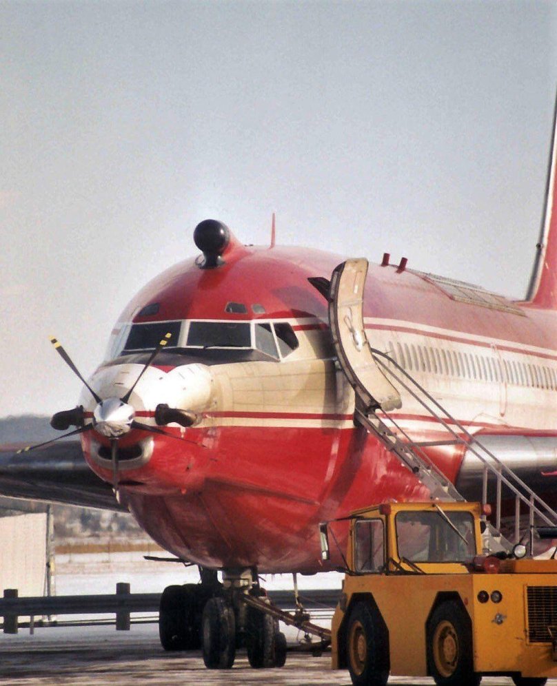 Boeing 720-023b