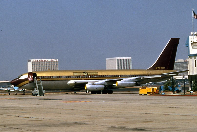 Boeing 707-320