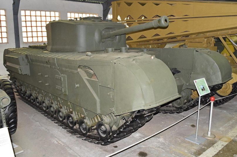 Черчилль крокодил танк