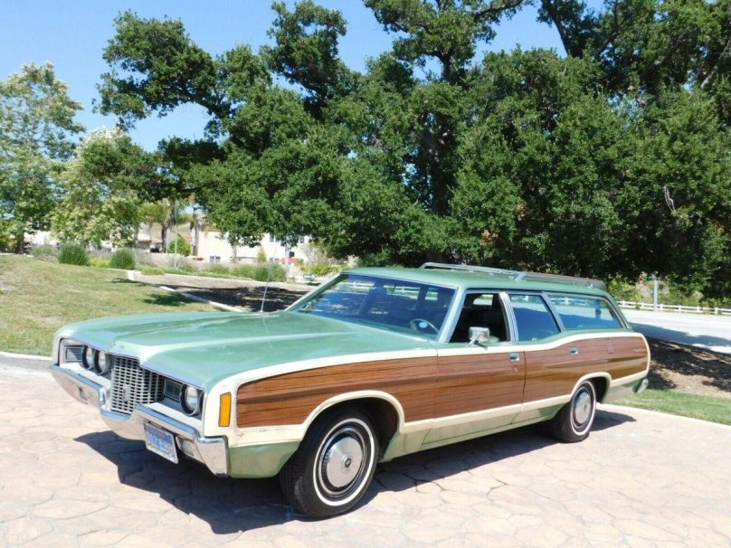 Ford Country Squire 1966