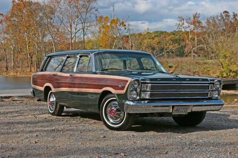 Ford Country Squire 1966