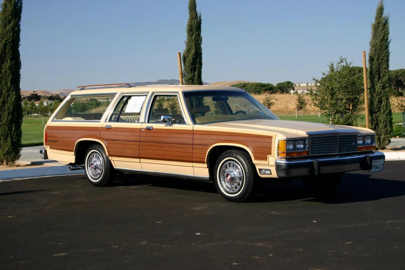 Ford Country Squire Station Wagon