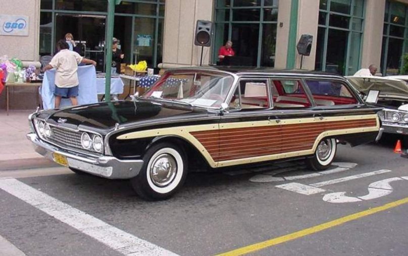 Ford Country Squire Station Wagon 1960