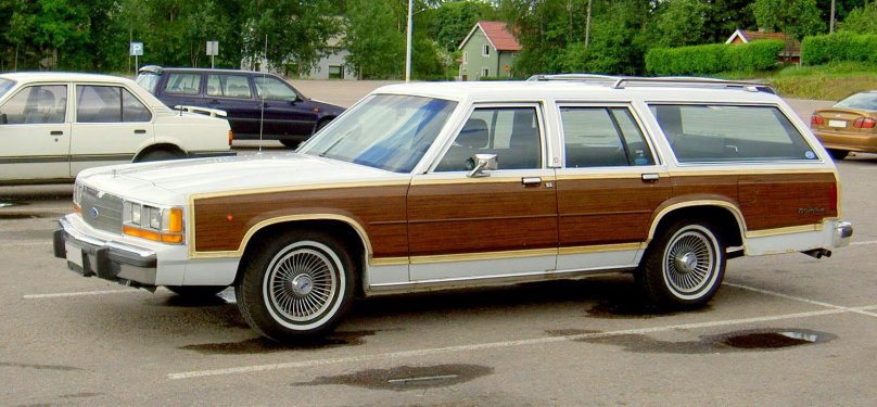 Ford Ltd Country Squire 1973
