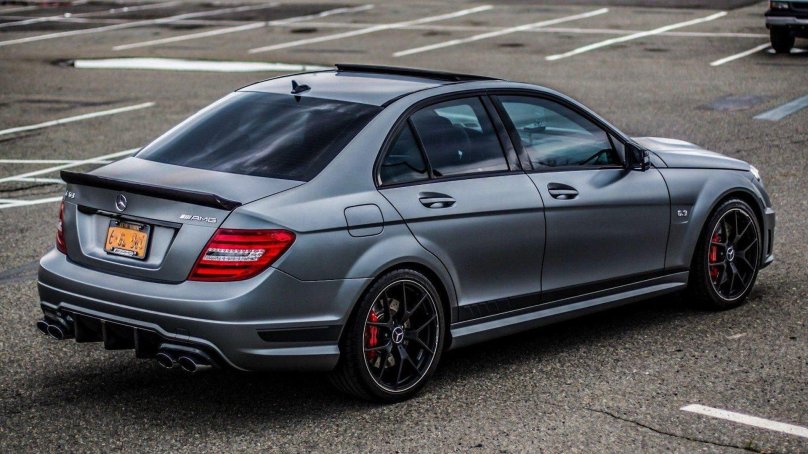 Мерседес Бенц ц63 АМГ